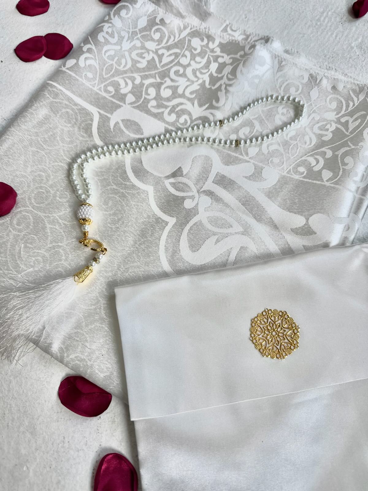 Travel Prayer Mat Gift Set With Tasbeeh & Satin Pouch