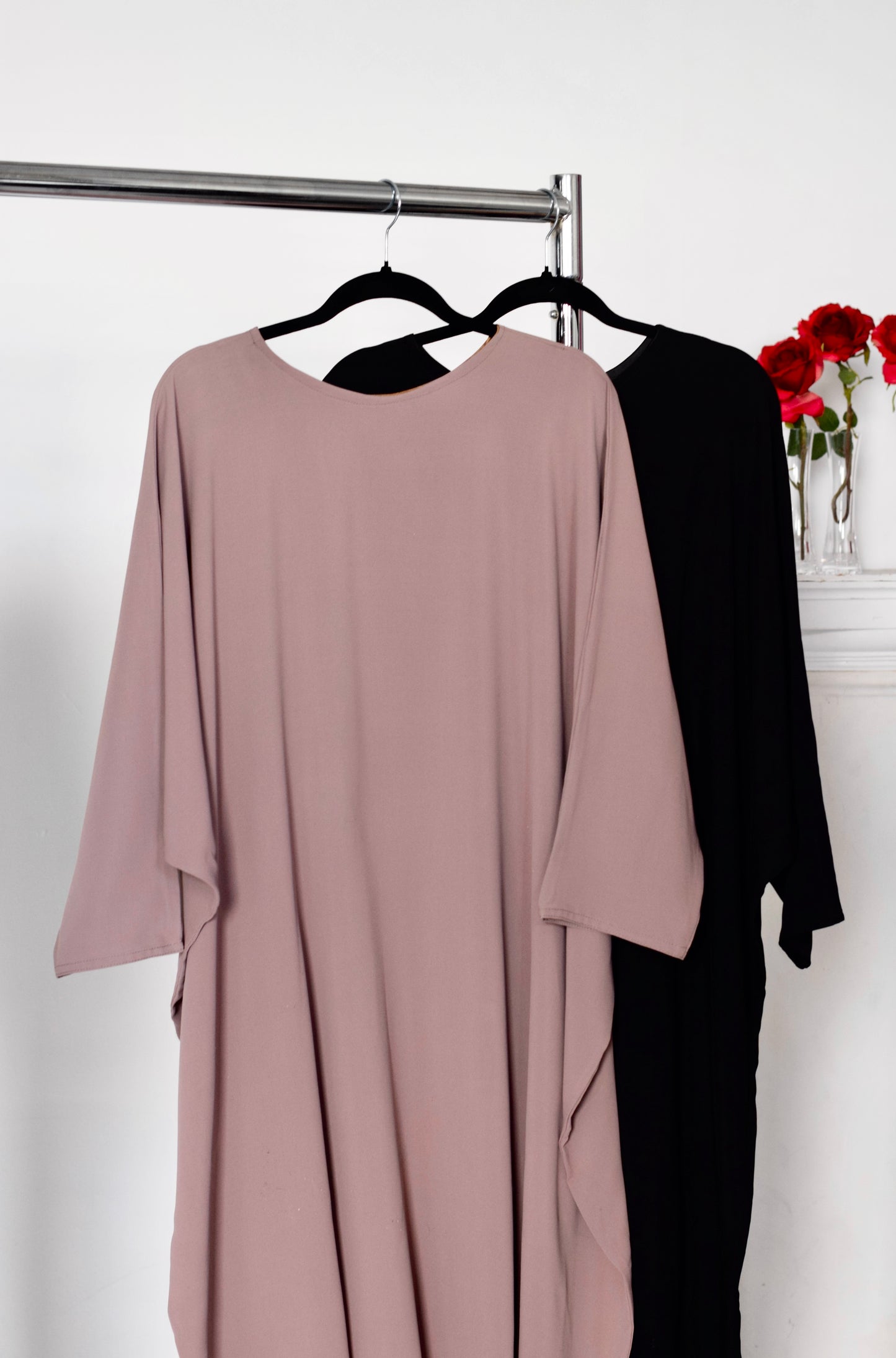 EVERYDAY Batwing Closed Abaya in Taupe