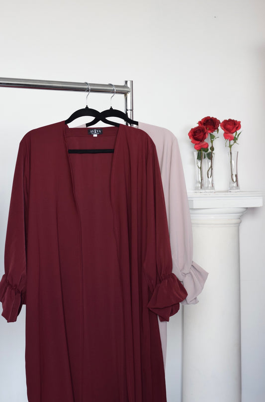 EVERYDAY Tulip Sleeve Open Abaya in Maroon