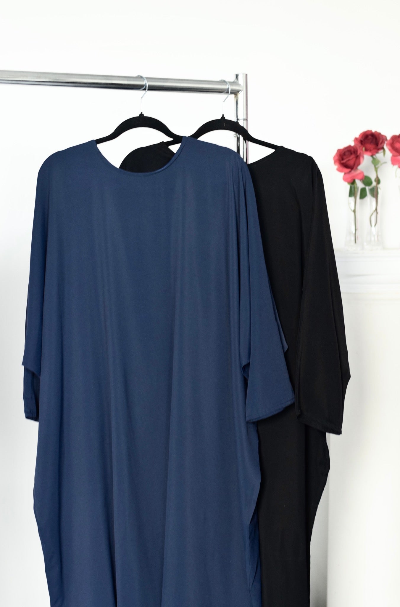 EVERYDAY Batwing Closed Abaya in Navy Blue