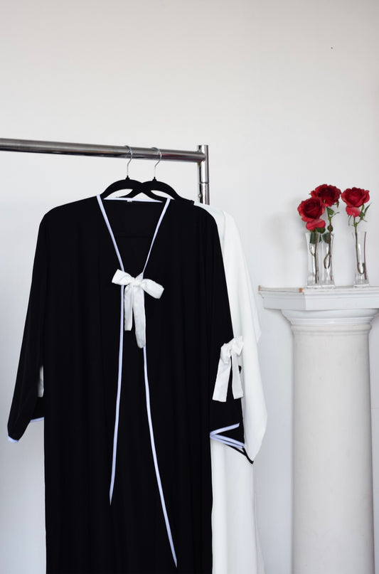 EVERYDAY Classic Bow Tie Open Abaya in Black