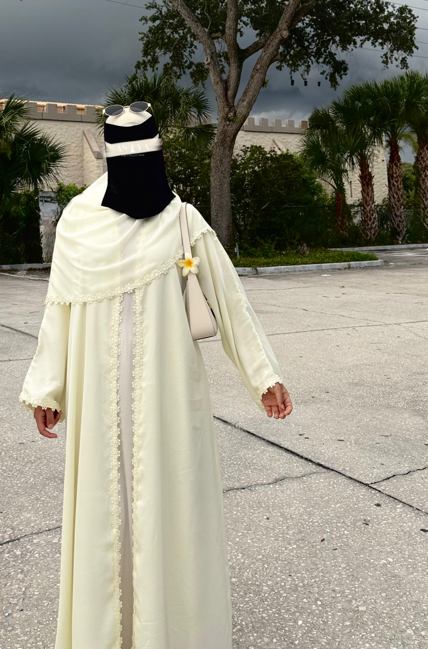 EVERYDAY Flower Lace Open Abaya in Butter Yellow