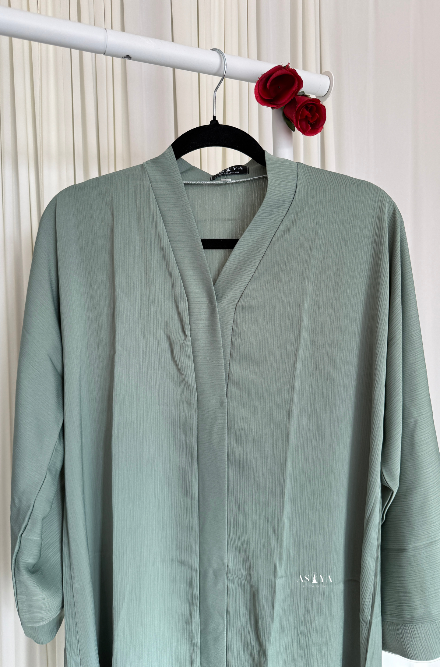 EVERYDAY Straight Textured Button Down Abaya in Mint Green