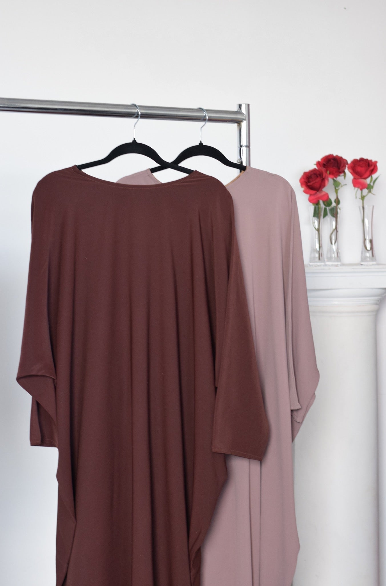 EVERYDAY Batwing Closed Abaya in Dark Brown